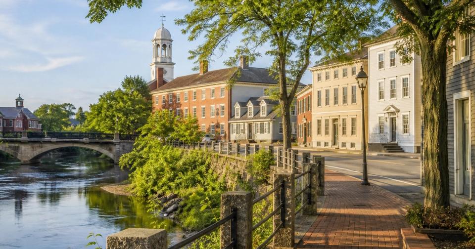 Exeter NH Real Estate Guide: Homes, Market Data and Buyer Due Diligence featured image