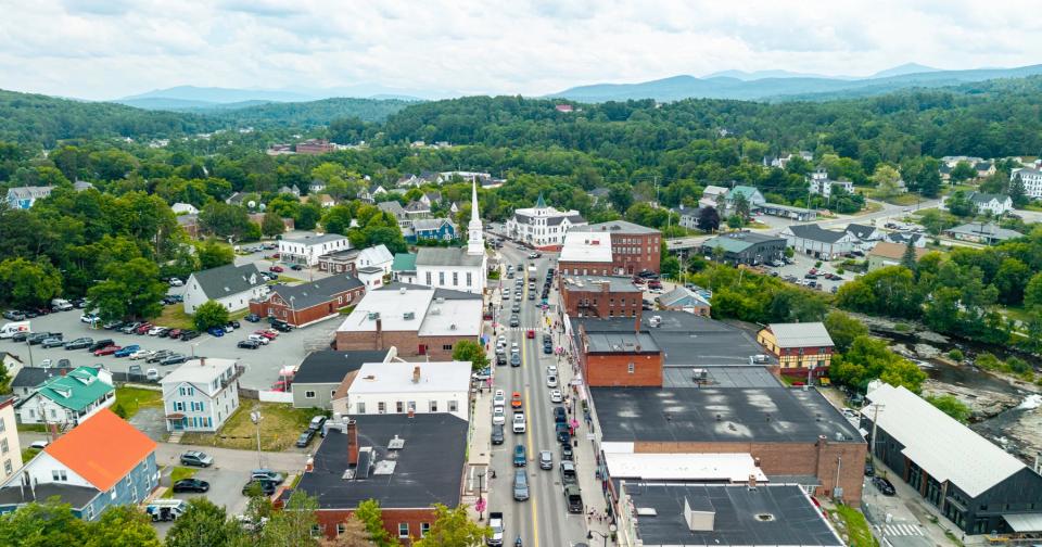 Buying Commercial Real Estate in New Hampshire: Owner-User Due Diligence featured image